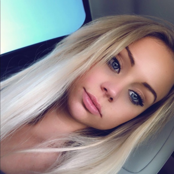 Meet your Posher, Josie - Picture 3 of 3